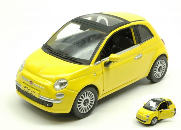 Modellino Auto Scala 1:24 FIAT NUOVA 500 diecast modellismo statico coche