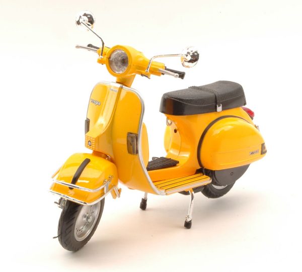 Modellino Moto Scala 1:12 VESPA P 200 diecast modellismo statico collezione bike