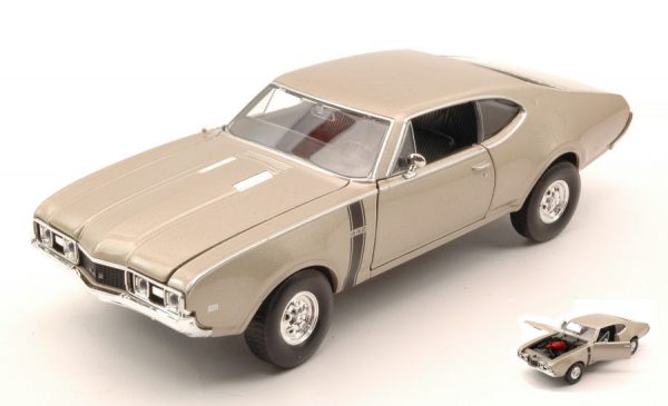 Modellino Auto americane Scala 1:24 Welly OLDSMOBILE 442 diecast modellismo statico