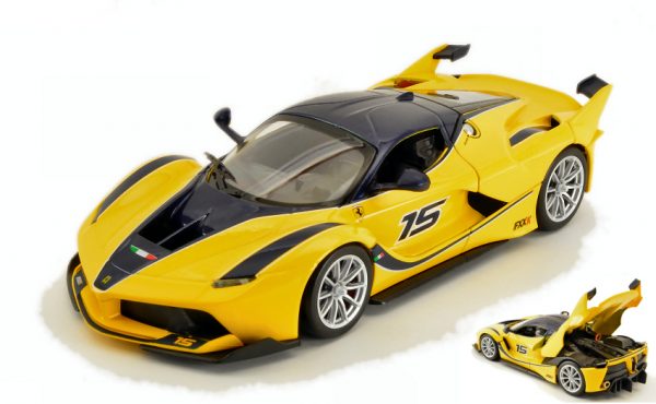 Modellino auto scala 1:24 Burago  FERRARI FXX K (KERS)  N.15  1:24 modellismo diecast collezione