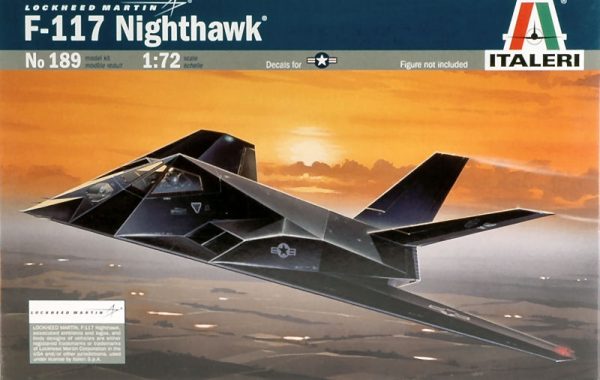 Modellino modellismo kit di montaggio aerei Italeri  AEREO F-117 A STEALTH  KIT 1:72 model