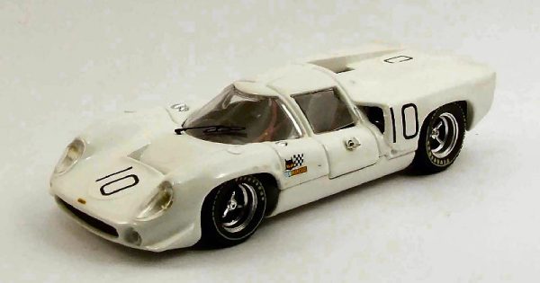 Modellino auto scala 1:43 Best Model  LOLA T70 COUPE  N.10 WINNER NORISRING 200 MILES  F.GARDNER diecast modellismo statico