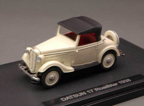 Modellino auto scala 1:43 Ebbro DATSUN 17 ROADSTAR modellismo statico diecast