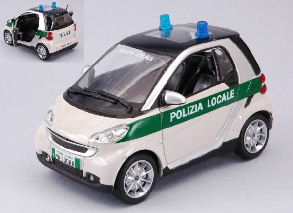 Modellino auto scala 1:24 SMART FORTWO POLIZIA LOCALE modellismo statico diecast