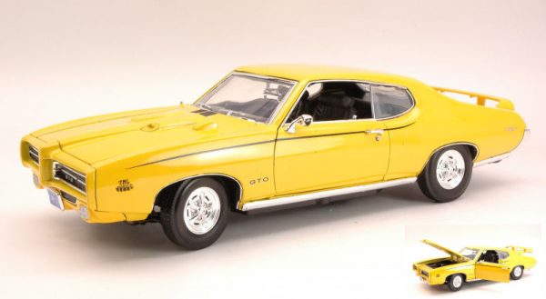 Modellino auto scala 1:18 diecast modellismo statico PONTIAC GTO JUDGE