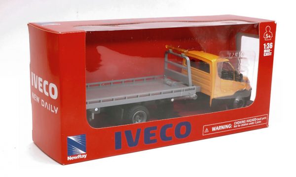 Modellino camion truck lorry diecast modellismo IVECO DAILY scala 1:36 nuovo