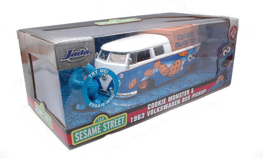 modellauto Auto VW BUS T1 T2 Samba PICK COOKIE MONSTER FIGUR Film im Maßstab 1:24