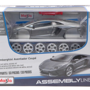 Modellino auto kit di montaggio Maisto LAMBORGHINI AVENTADOR COUPE' scala 1:24