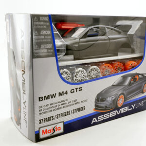 Modellino auto model kit di montaggio Maisto BMW M4 GTS KIT 1:24 modellismo collezione