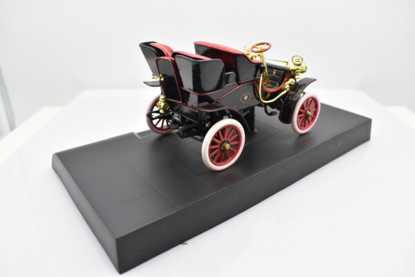 Modellino auto Cadillac Runabout scala 1:32 diecast modellismo collezione epoca solido - immagine 5