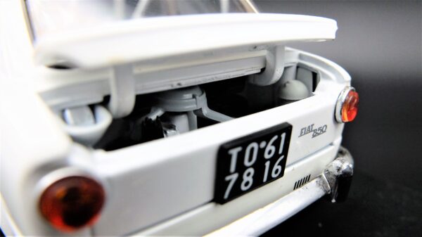 Modellino auto scala 1:24 Fiat 850 modellismo statico da collezione - immagine 6