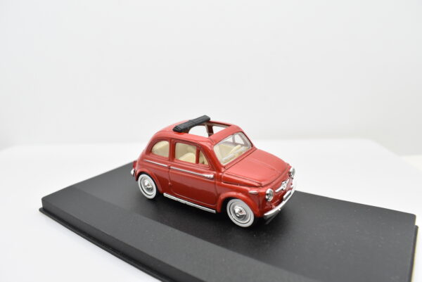 Modellino auto scala 1:43 Fiat 500 modellismo statico da collezione solido - immagine 3