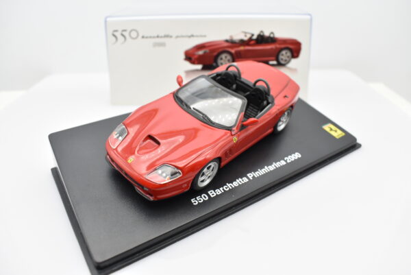 Modellino auto scala 1:43 Ferrari GT Collection 550 Barchetta Pinifarina diecast modellismo da collezione - immagine 2