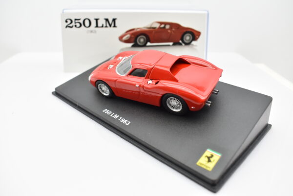Modellino auto scala 1:43 Ferrari GT Collection 250 LM diecast modellismo da collezione - immagine 4