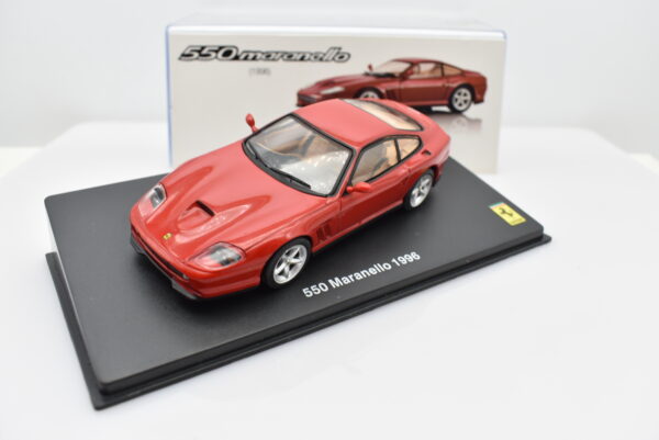 Modellino auto scala 1:43 Ferrari GT Collection 550 Maranello diecast modellismo da collezione - immagine 2