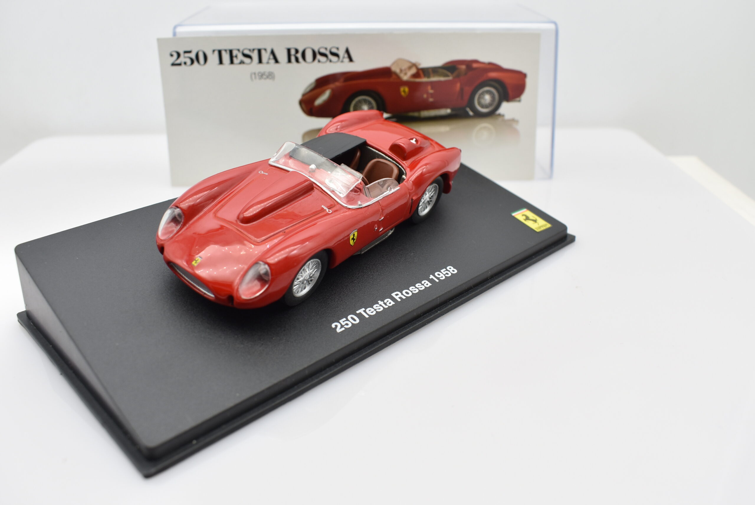 Kyosho 1/64 Ferrari Minicar Collezione 8 Ferrari 250 Testa Rossa Rosso #102