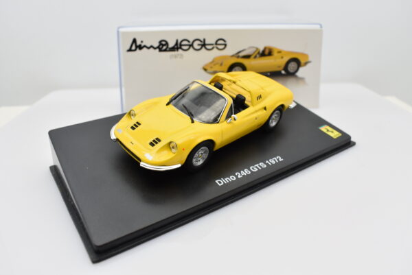 Modellino auto scala 1:43 Ferrari GT Collection Dino 246 GTS diecast modellismo da collezione - immagine 2