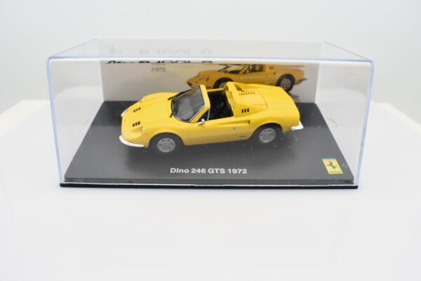 Modellino auto scala 1:43 Ferrari GT Collection Dino 246 GTS diecast modellismo da collezione - immagine 4