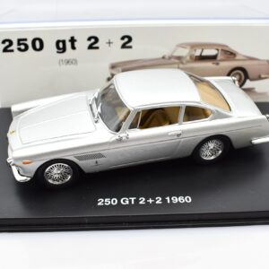 Modellino auto scala 1:43 Ferrari GT Collection 250 2+2 diecast modellismo da collezione