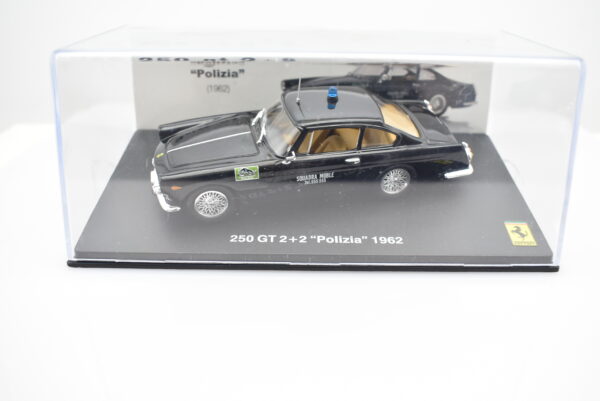 Modellino auto scala 1:43 Ferrari GT Collection 250 2+2 Polizia diecast modellismo da collezione - immagine 4