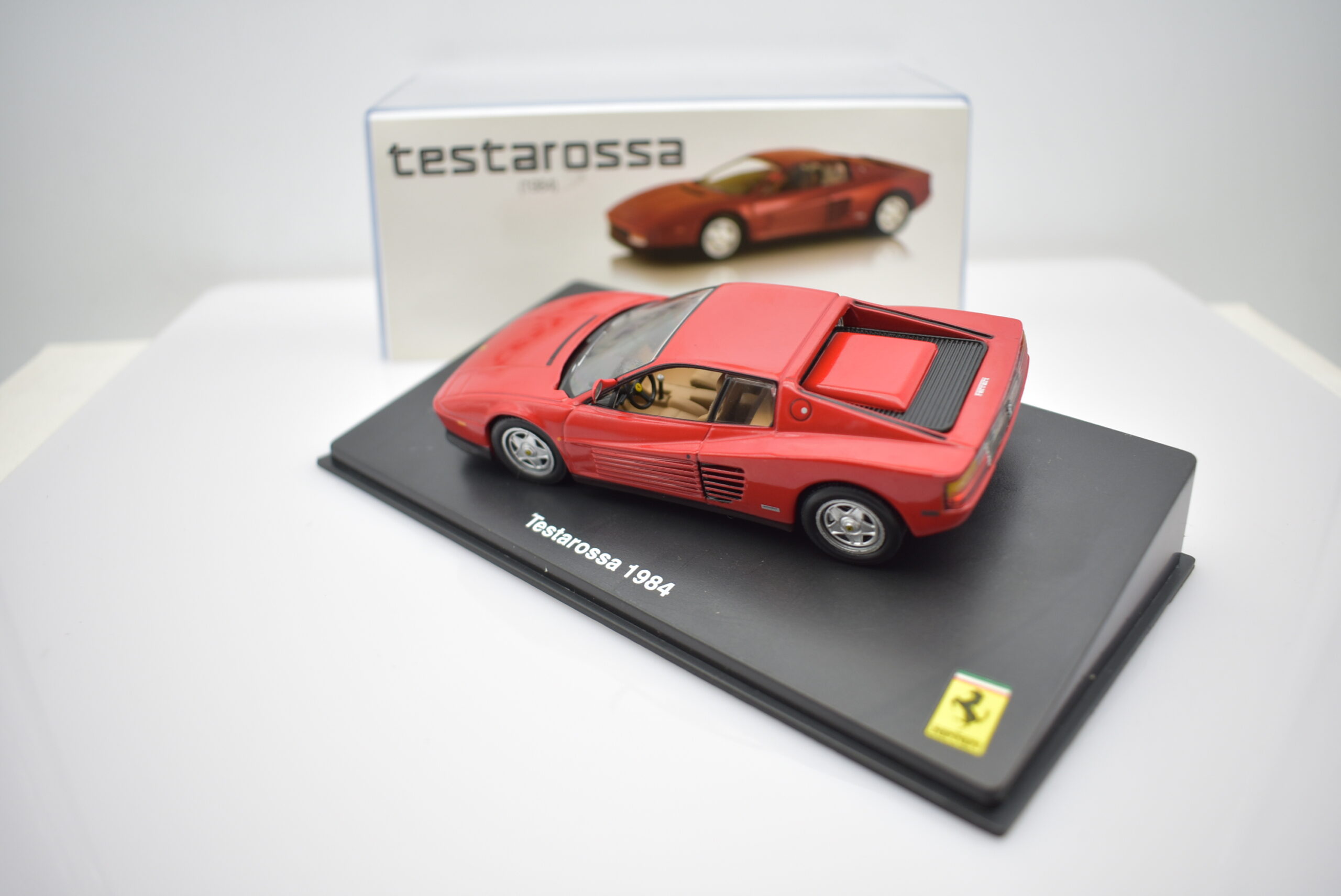 modellino-auto-scala-1-43-ferrari-gt-collection-testarossa-diecast