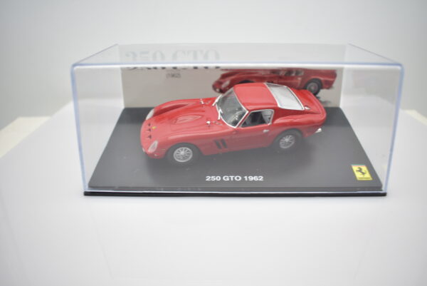 Modellino auto scala 1:43 Ferrari GT Collection 250 GTO diecast modellismo da collezione - immagine 4
