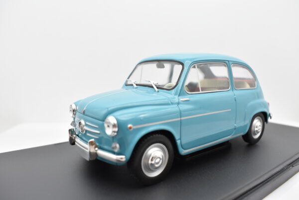 Modellino auto Fiat 600 scala 1:24 modellismo statico da collezione - immagine 8