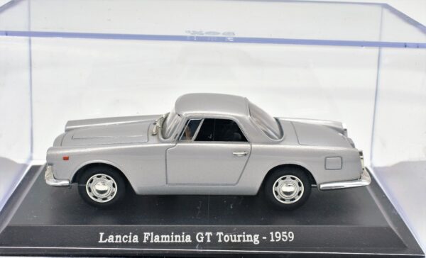 Modellino auto Lancia Flaminia GT Touring scala 1:43 norev diecast modellismo statico - immagine 4