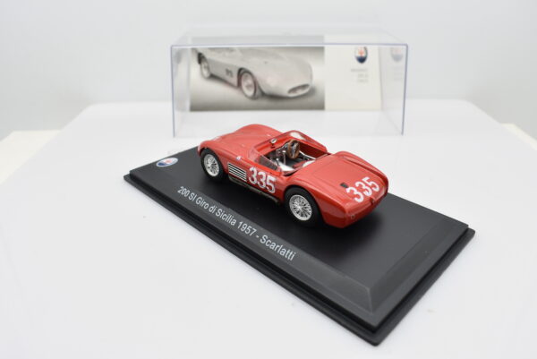 Modellino auto scala 1:43 Maserati 200 SI diecast modellismo da collezione - immagine 3