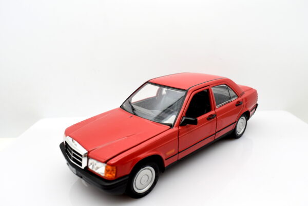Modellino auto Mercedes 190E scala 1/24 diecast modellismo collezione statico - immagine 5