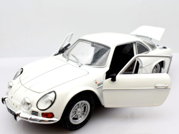 Modellino auto scala 1:24 Alpine Renault A110 1600 S modellismo statico da collezione - immagine 2