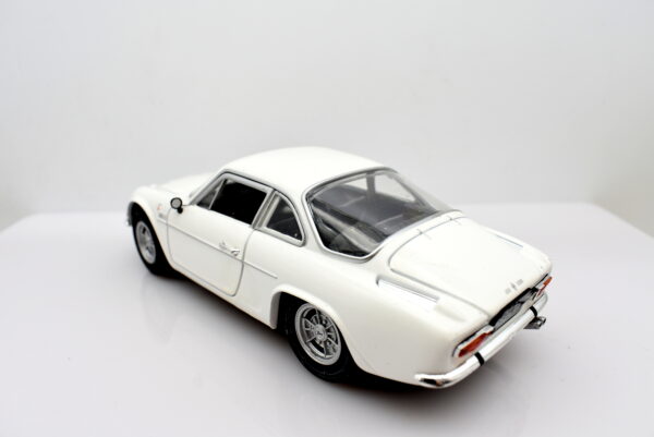 Modellino auto scala 1:24 Alpine Renault A110 1600 S modellismo statico da collezione - immagine 8