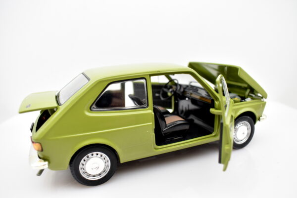 modellino auto scala 1:24 FIAT 127 quattroruote collection da collezione diecast - immagine 5