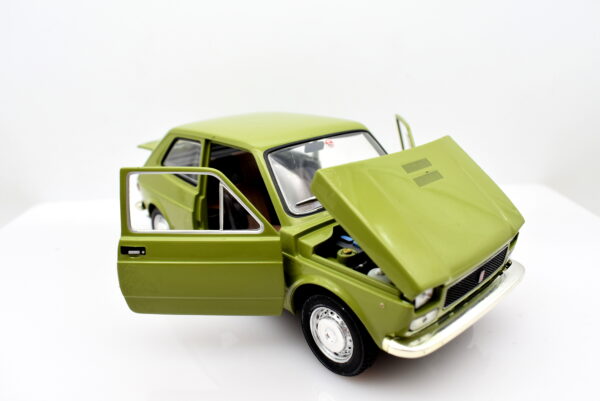 modellino auto scala 1:24 FIAT 127 quattroruote collection da collezione diecast - immagine 6