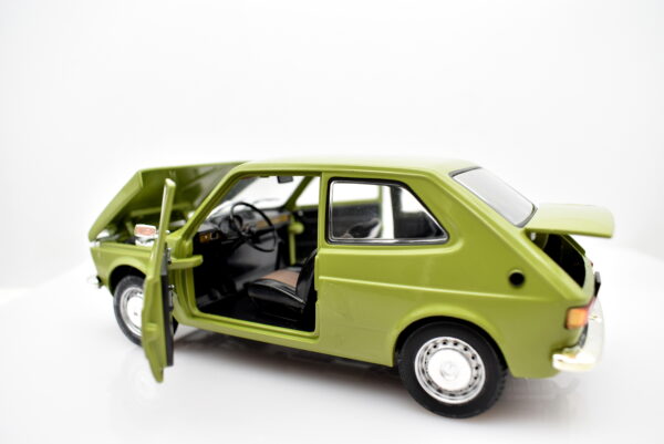 modellino auto scala 1:24 FIAT 127 quattroruote collection da collezione diecast - immagine 7