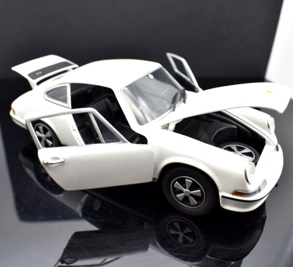 Modellino auto scala 1:24 Porsche 911 S 2.4 modellismo statico da collezione - immagine 6