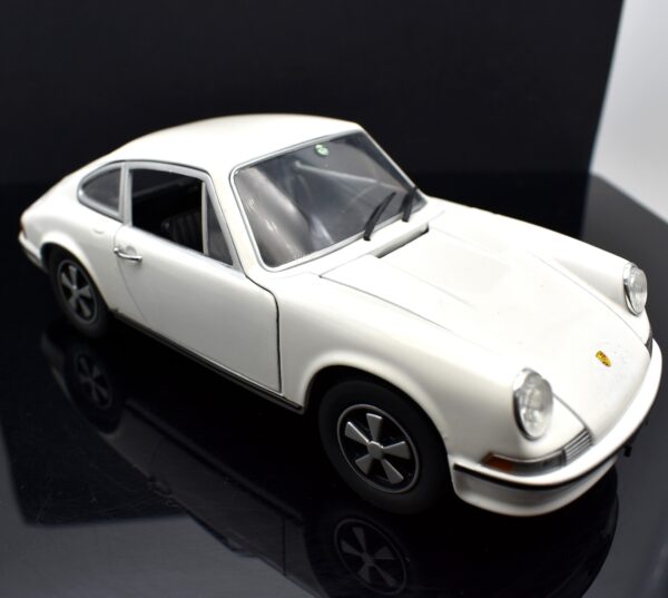 Modellino auto scala 1:24 Porsche 911 S 2.4 modellismo statico da collezione - immagine 10