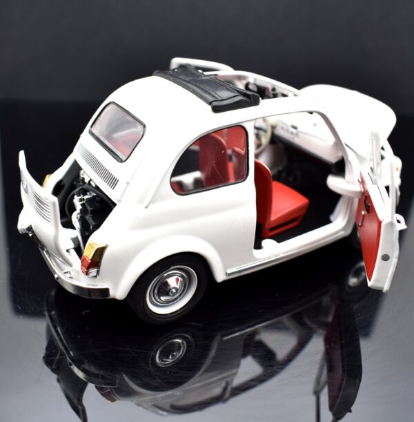 Modellino auto scala 1:24 Fiat 500 F modellismo statico da collezione - immagine 5