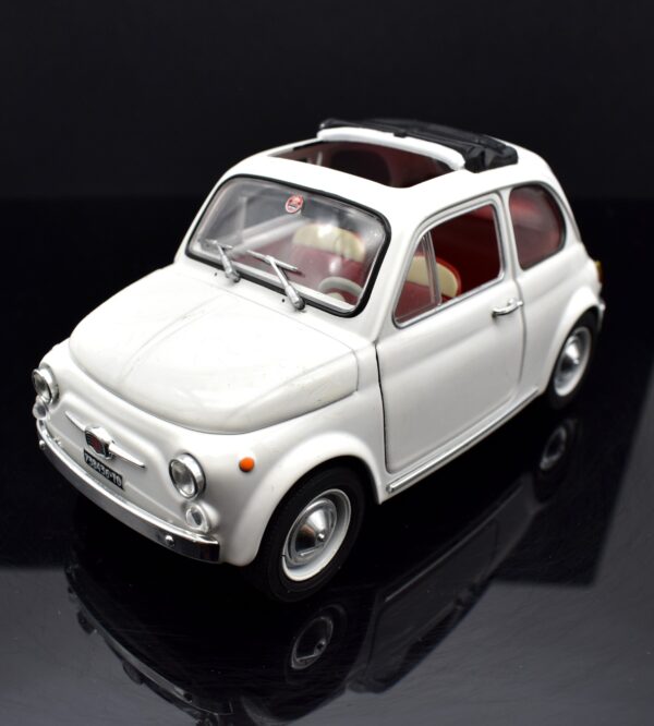 Modellino auto scala 1:24 Fiat 500 F modellismo statico da collezione - immagine 8