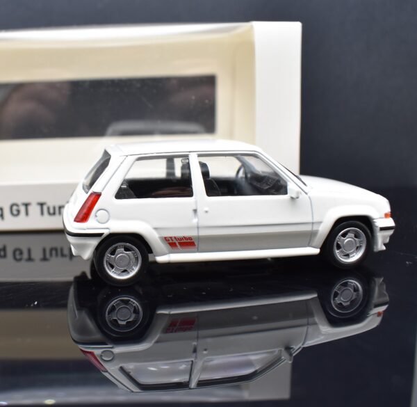 Modellino auto scala 1:43 Norev RENAULT SUPERCINQUE GT TURBO PHASE II 1988 - immagine 8
