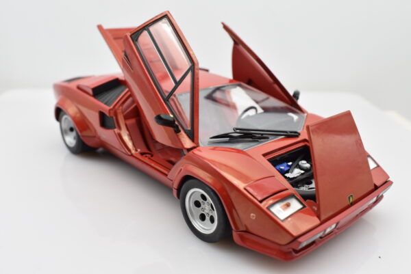 Modellino auto Lamborghini Countach LP 400 S scala 1:24 diecast modellismo da collezione - immagine 10