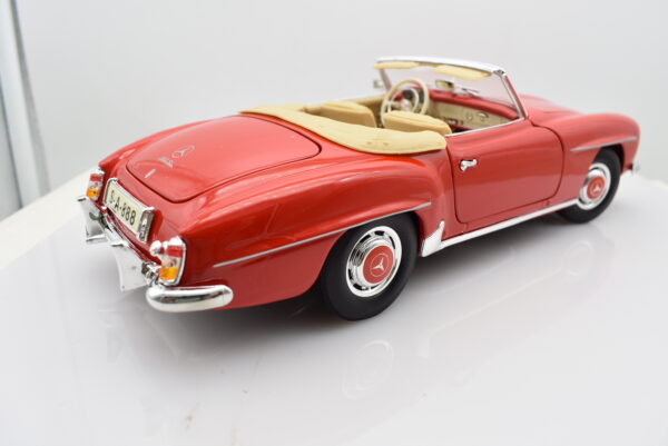 Modellino auto scala 1:18 MERCEDES BENZ 190 SL diecast modellismo da collezione - immagine 5