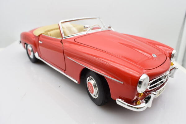 Modellino auto scala 1:18 MERCEDES BENZ 190 SL diecast modellismo da collezione - immagine 6