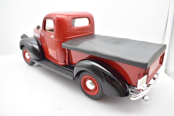 Modellino auto scala 1:18 CHEVROLET GMC diecast modellismo da collezione - immagine 9