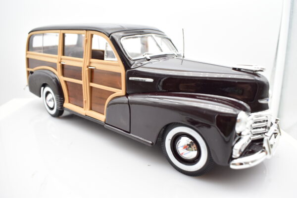 Modellino auto scala 1:18 CHEVY FLEETMASTER diecast modellismo da collezione - immagine 7