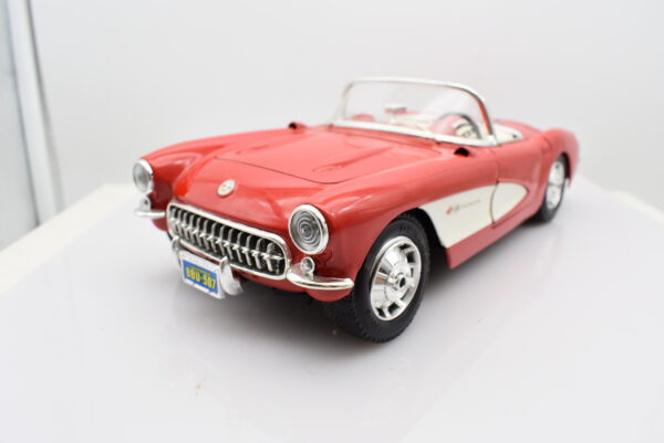 Modellino auto scala 1:18 CHEVROLET CORVETTE burago modellismo da collezione - immagine 3