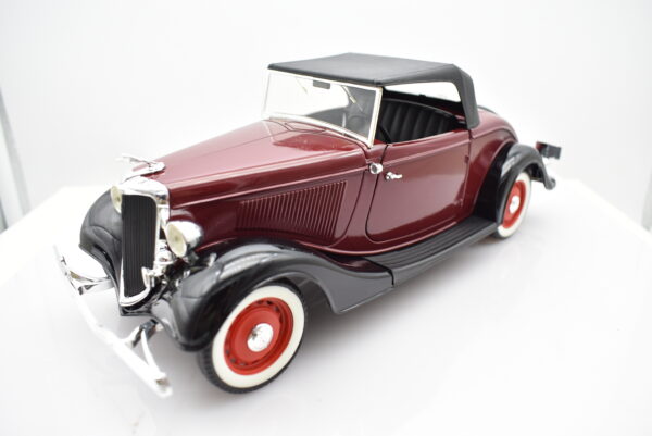 Modellino auto scala 1:18 FORD V8 diecast modellismo da collezione - immagine 8