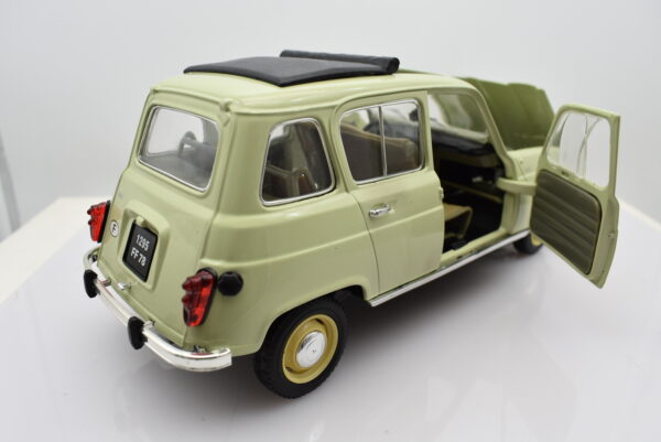 Modellino auto scala 1:18 RENAULT 4 L diecast modellismo da collezione - immagine 6