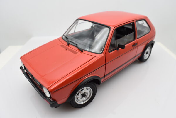 Modellino auto scala 1:18 VW GOLF GTE diecast modellismo da collezione - immagine 8