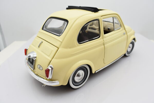 Modellino auto scala 1:16 1:18 FIAT 500 diecast modellismo da collezione - immagine 7